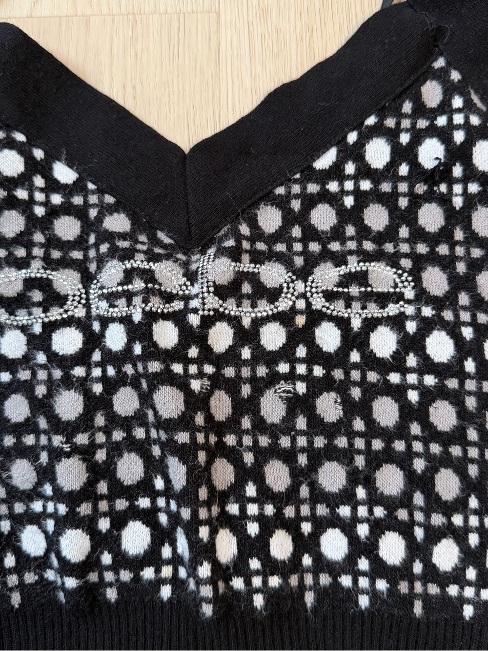 Y2K Bebe Black and White Knit Halter Tank - Picture 2 of 5